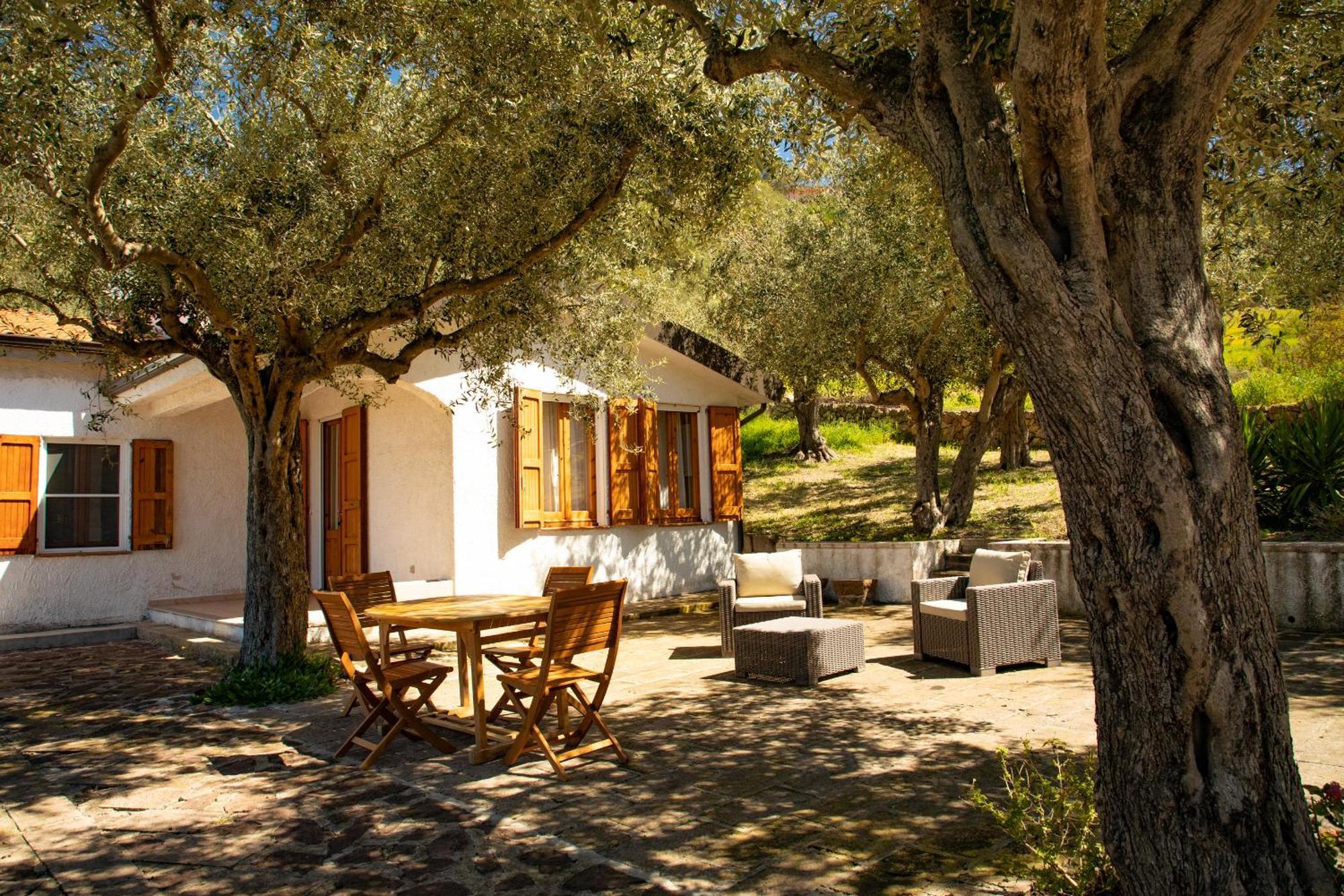 Welcomely - Badde Nuraghe Dimora Vista Mare Con Parcheggio Privato Magomadas Bagian luar foto